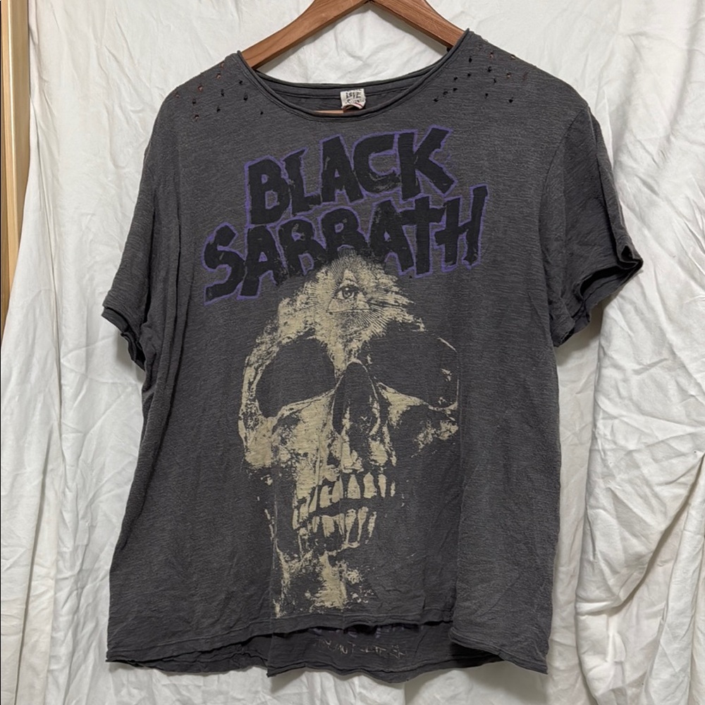 MP Black Sabbath Tee Izzy